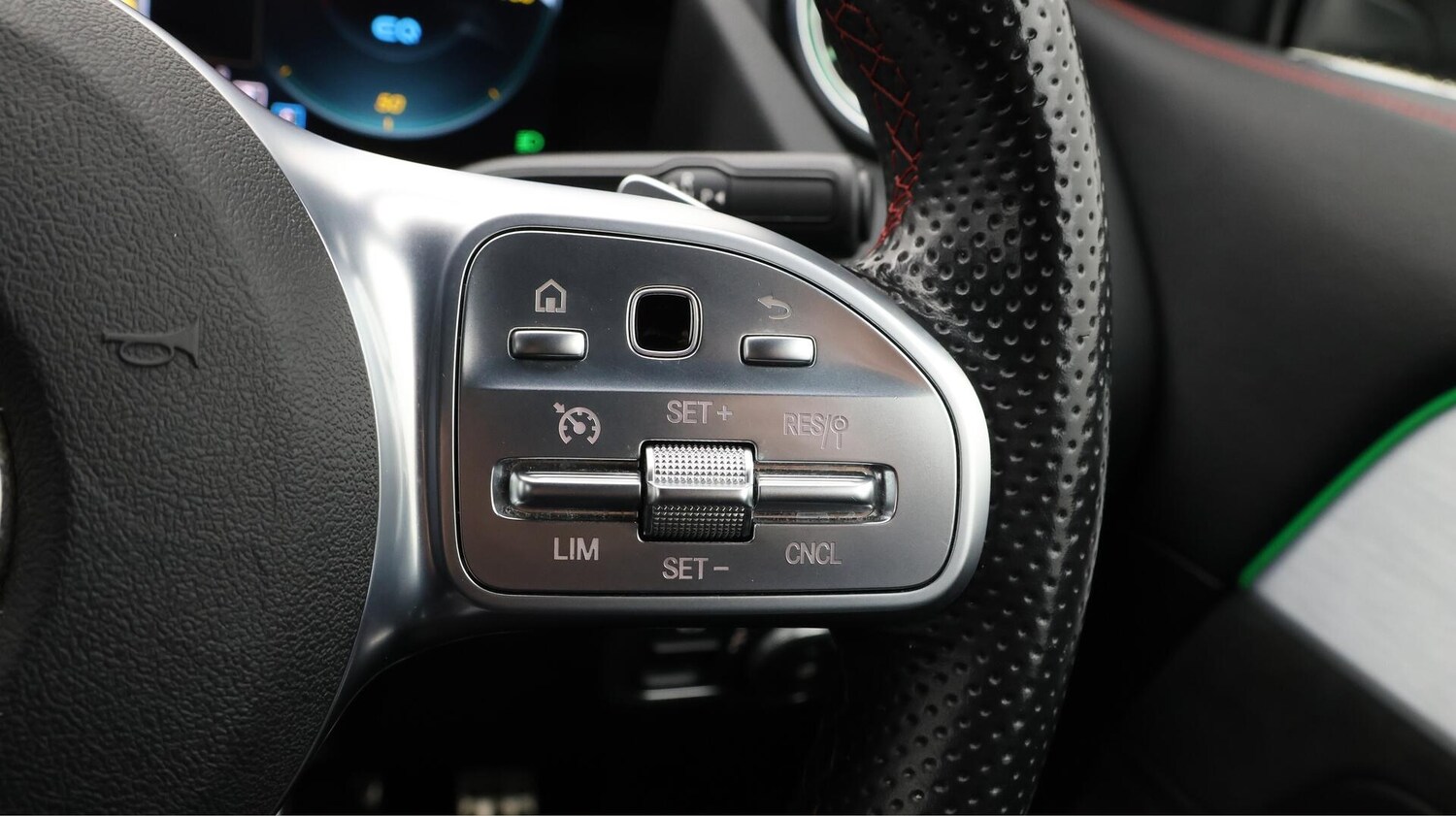 Used Mercedes-Benz EQA 2021 for sale - 76573127: Photo 28