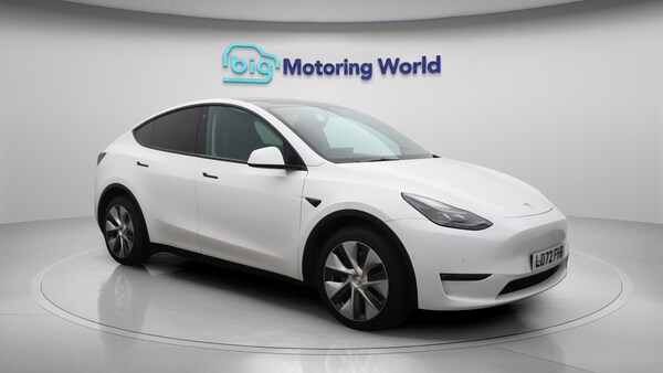 Used Tesla Model Y 2022 for sale - 76314883: Photo 2