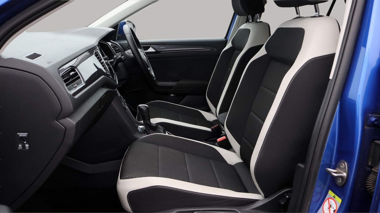 Used Volkswagen T-Roc 2021 for sale - 77931431: Photo 14