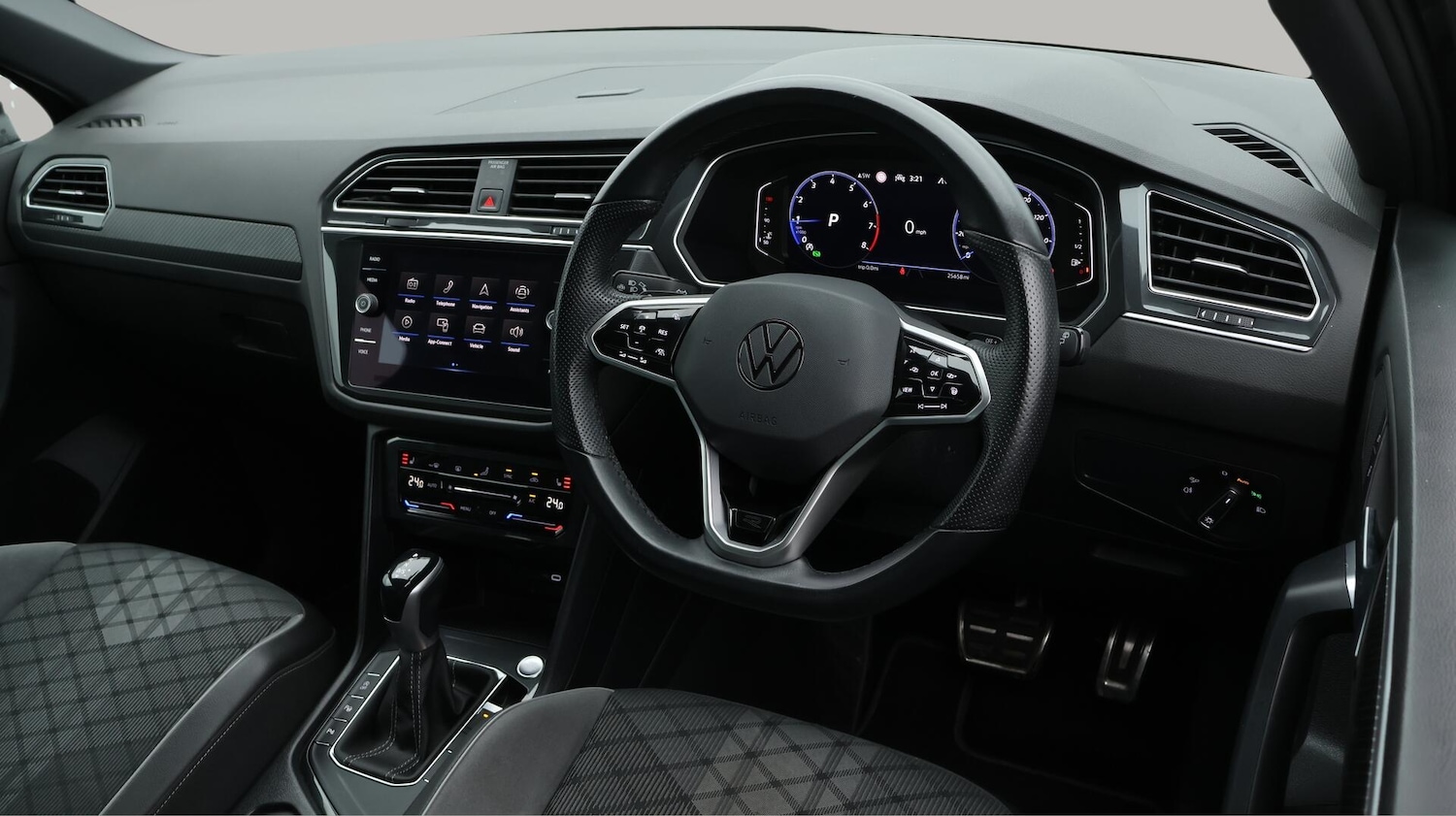 Used Volkswagen Tiguan 2023 for sale - 76607253: Photo 10