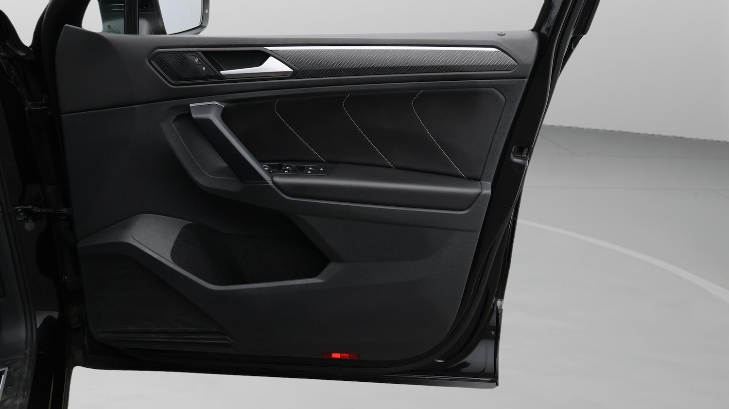 Used Volkswagen Tiguan 2023 for sale - 76607253: Photo 16