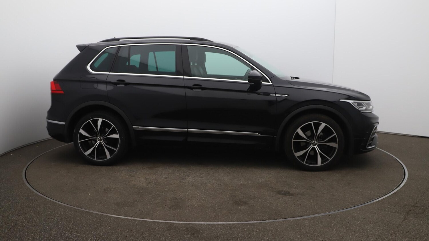 Used Volkswagen Tiguan 2023 for sale - 76607253: Photo 50