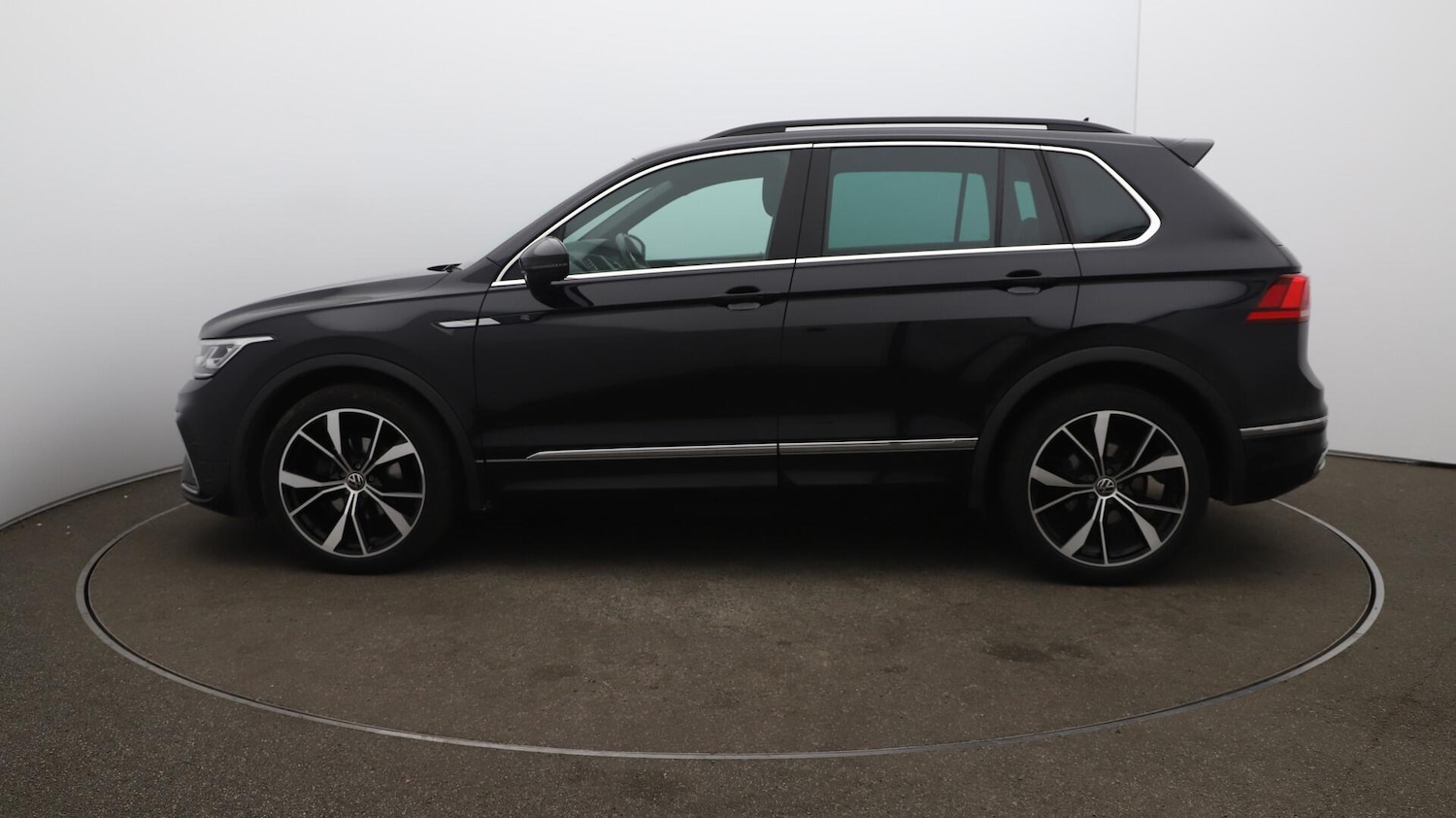 Used Volkswagen Tiguan 2023 for sale - 76607253: Photo 65