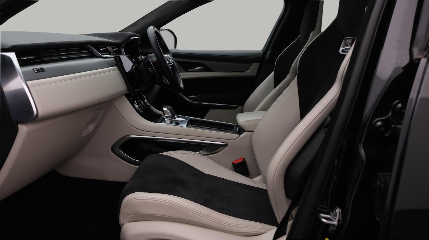 Used Jaguar F-Pace 2021 for sale - 76644543: Photo 15