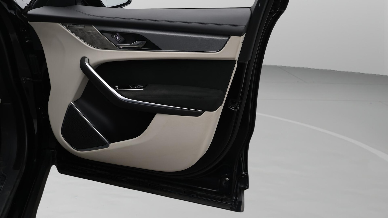 Used Jaguar F-Pace 2021 for sale - 76644543: Photo 16