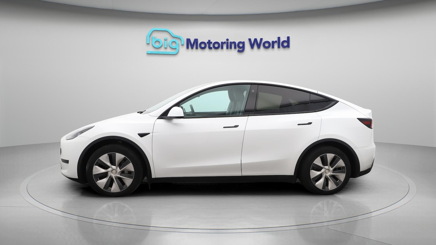 Used Tesla Model Y 2023 for sale - 76539085: Photo 5