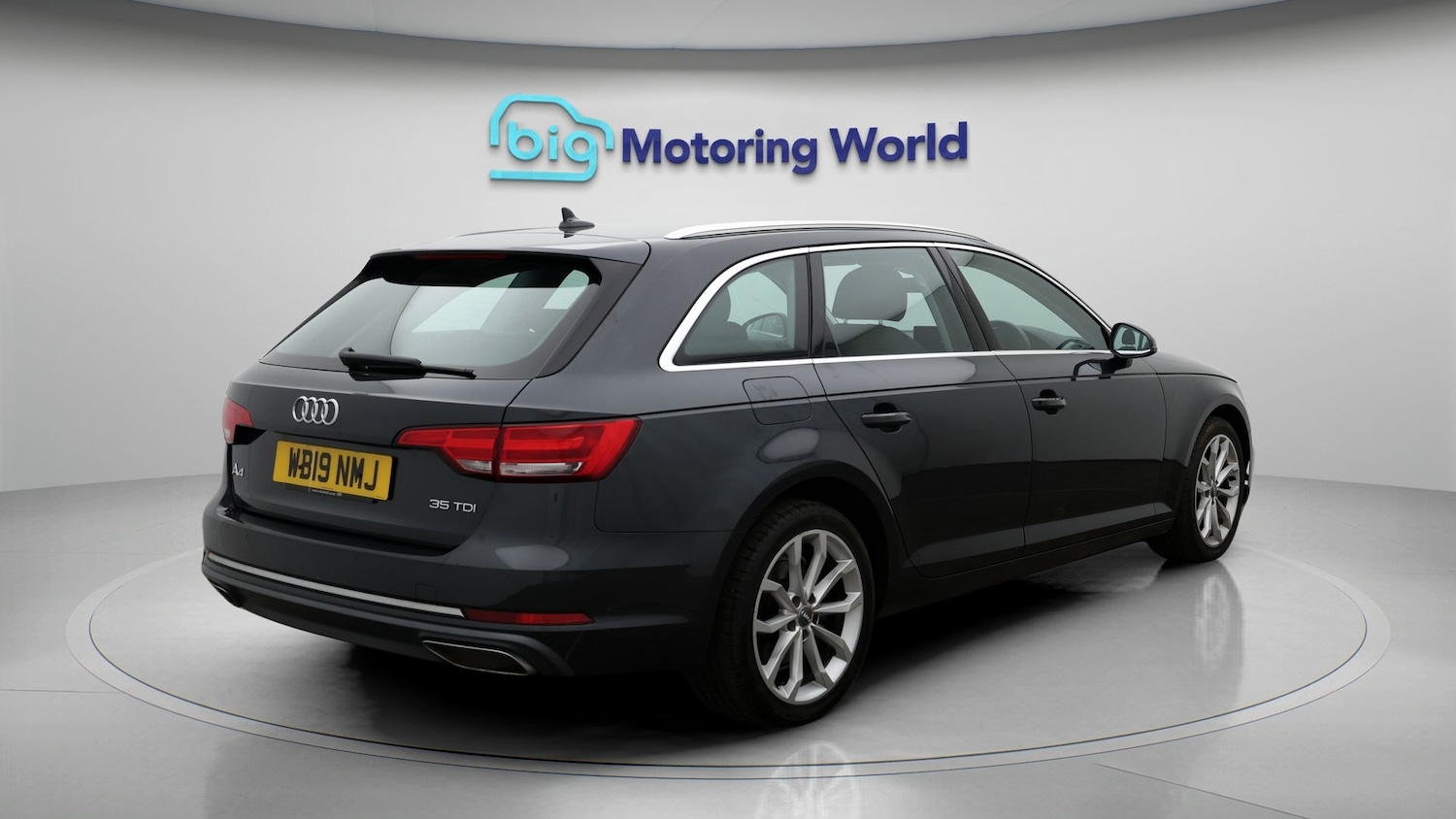 Used Audi A4 Avant 2019 for sale - 77662402: Photo 7