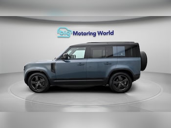 Used Land Rover Defender 110 2023 for sale - 79456774: Photo