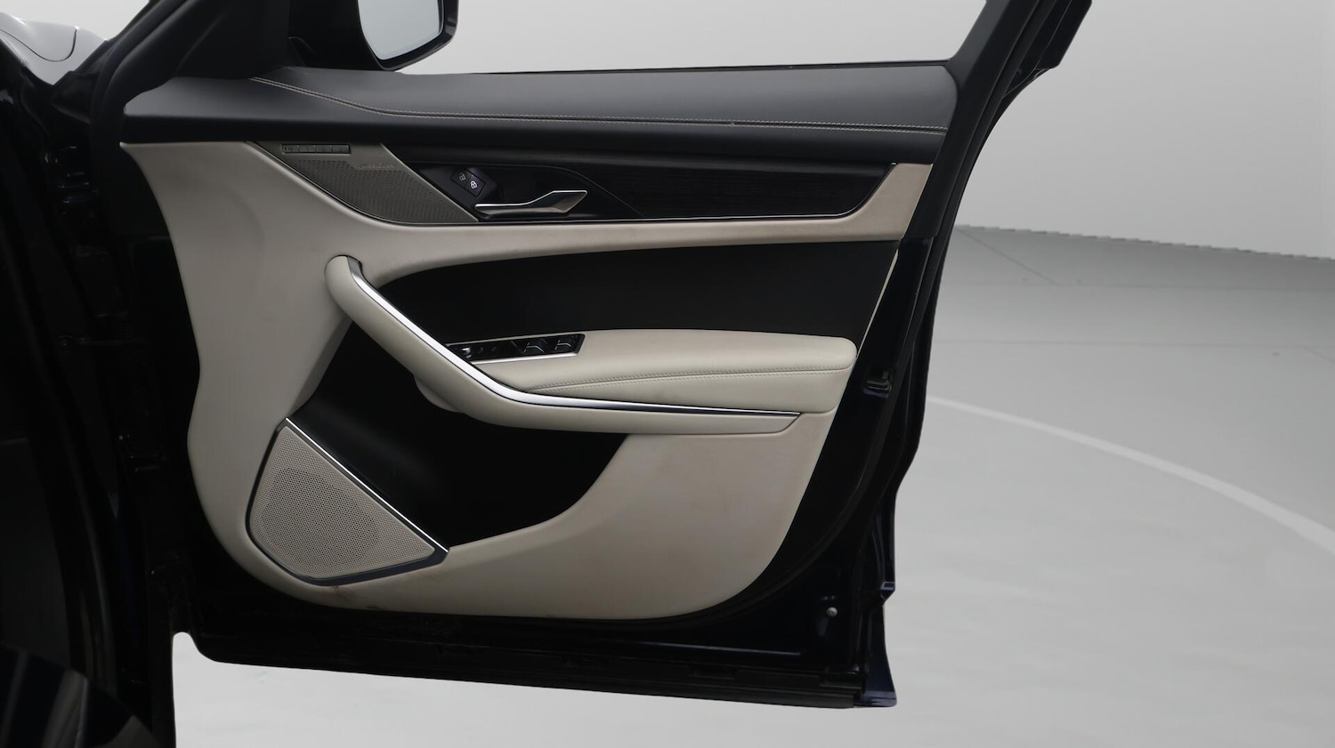 Used Jaguar F-Pace 2022 for sale - 76538815: Photo 16