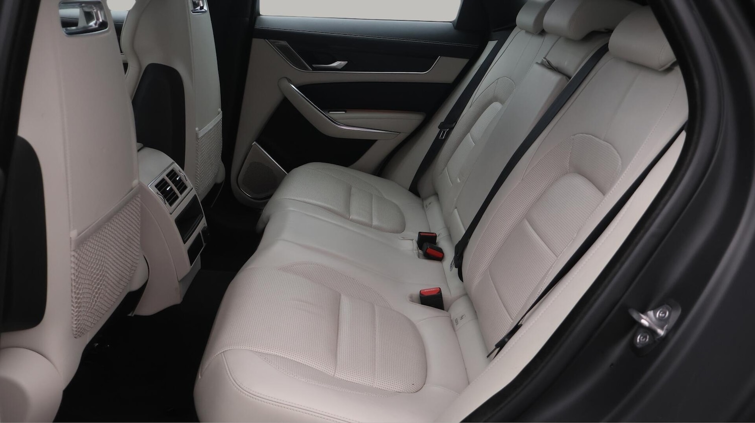 Used Jaguar F-Pace 2022 for sale - 76538815: Photo 17