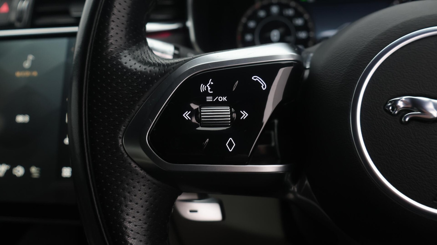 Used Jaguar F-Pace 2022 for sale - 76538815: Photo 26