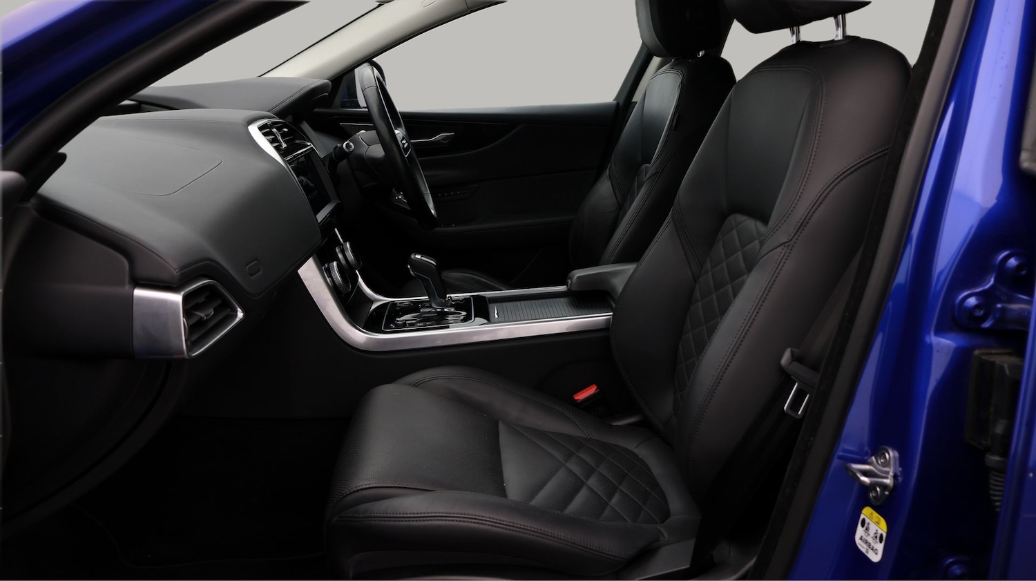 Used Jaguar XE 2020 for sale - 77760385: Photo 14