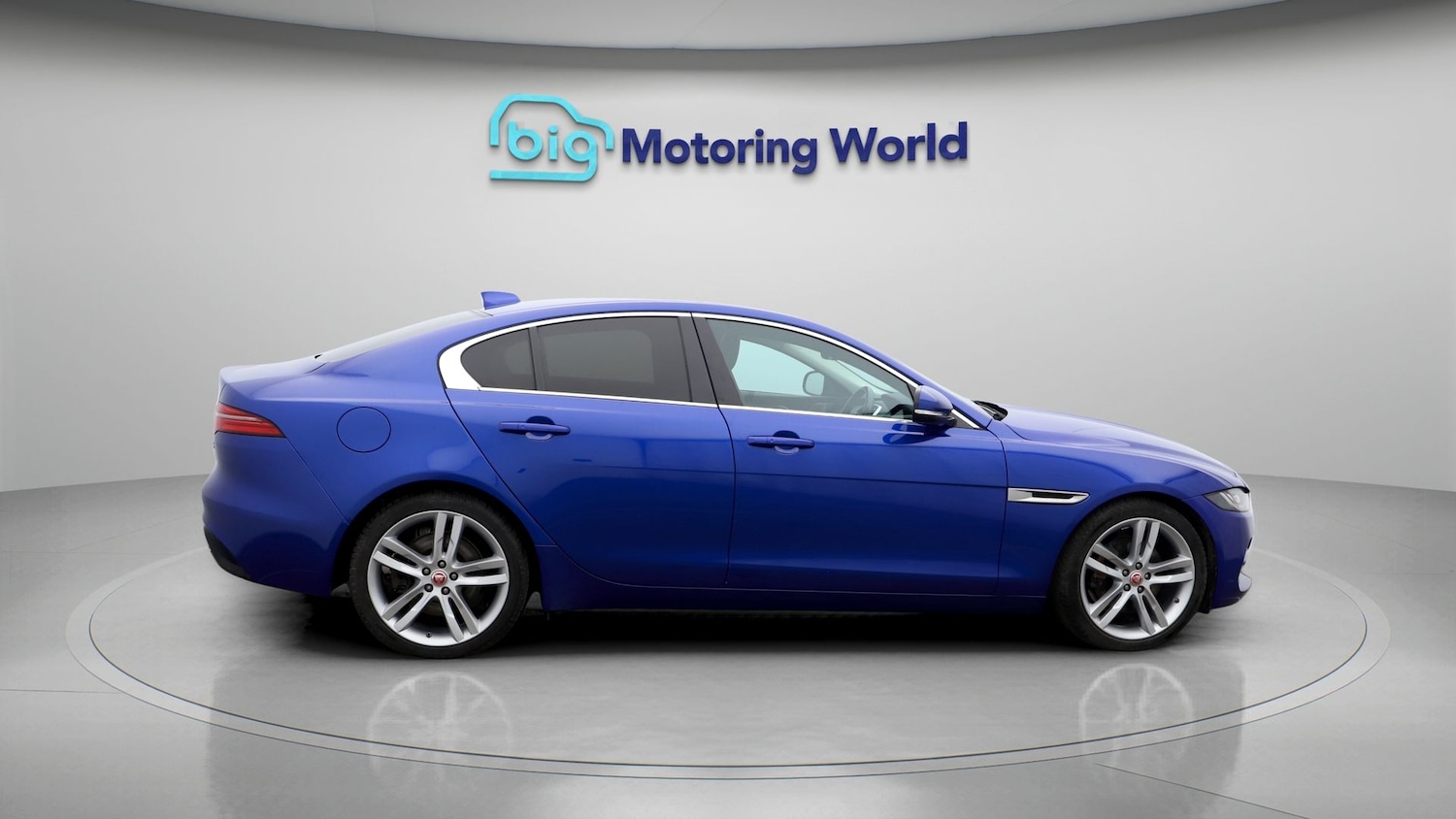 Used Jaguar XE 2020 for sale - 77760385: Photo 8