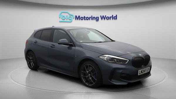 Used BMW 1 Series 2024 for sale - 75687499: Photo 2