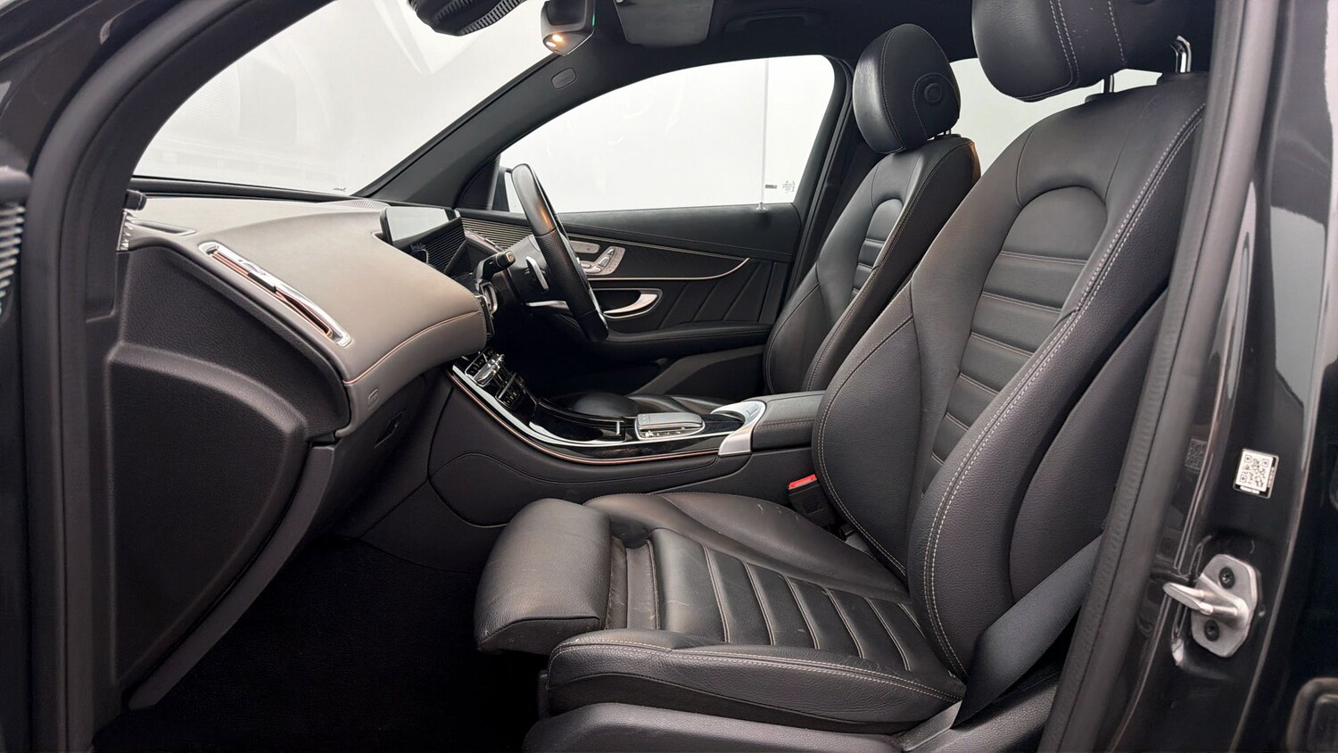 Used Mercedes-Benz EQC 2022 for sale - 77945843: Photo 13