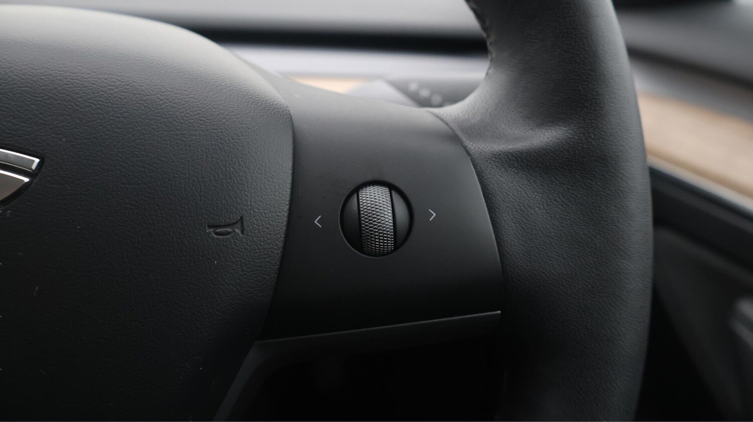 Used Tesla Model 3 2021 for sale - 76573338: Photo 25