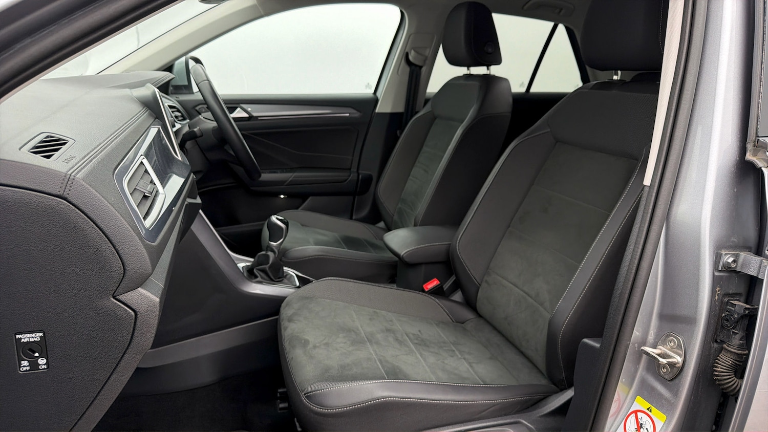 Used Volkswagen T-Roc 2023 for sale - 77952222: Photo 13