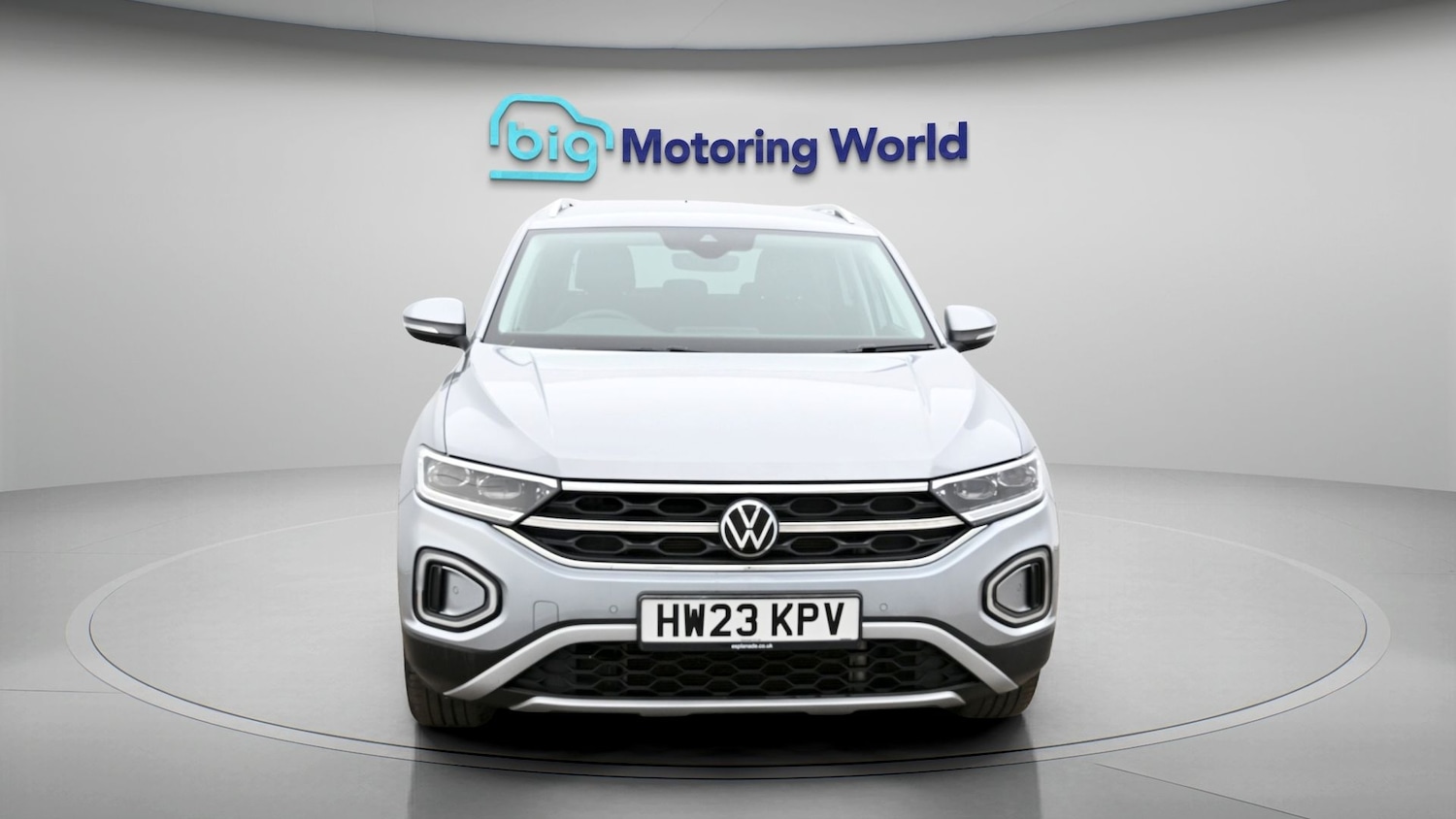 Used Volkswagen T-Roc 2023 for sale - 77952222: Photo 2
