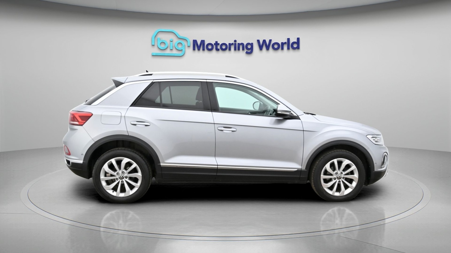 Used Volkswagen T-Roc 2023 for sale - 77952222: Photo 8