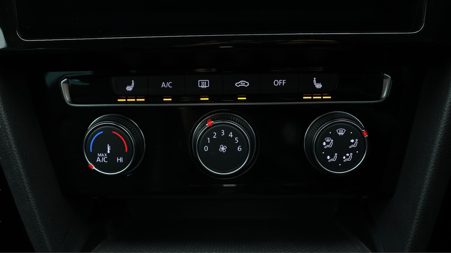 Used Volkswagen Passat 2023 for sale - 77675808: Photo 12