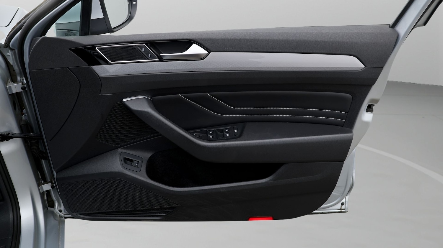 Used Volkswagen Passat 2023 for sale - 77675808: Photo 15