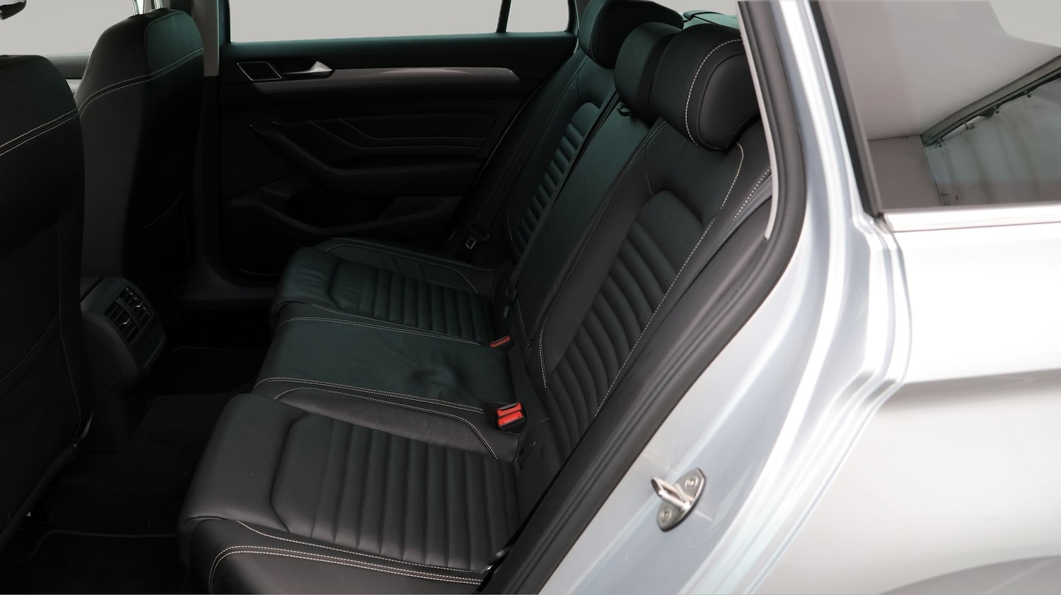 Used Volkswagen Passat 2023 for sale - 77675808: Photo 16