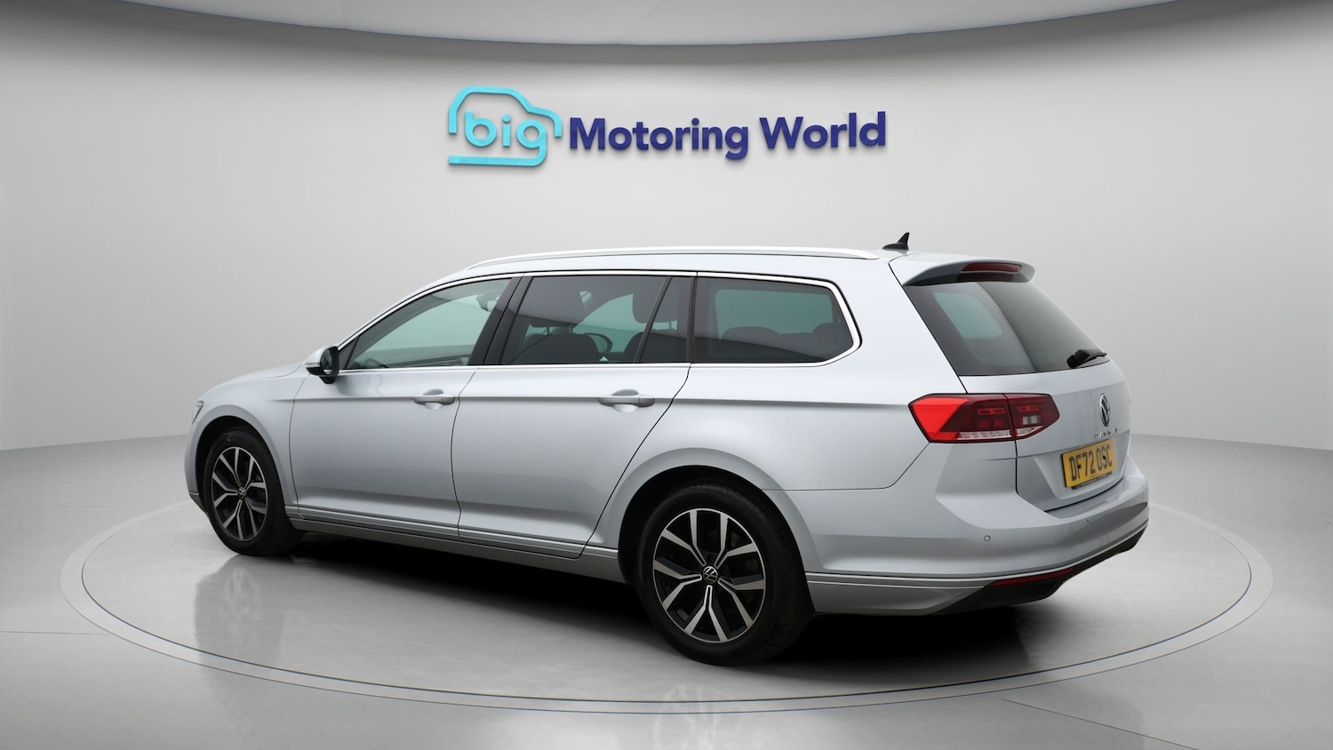 Used Volkswagen Passat 2023 for sale - 77675808: Photo 5