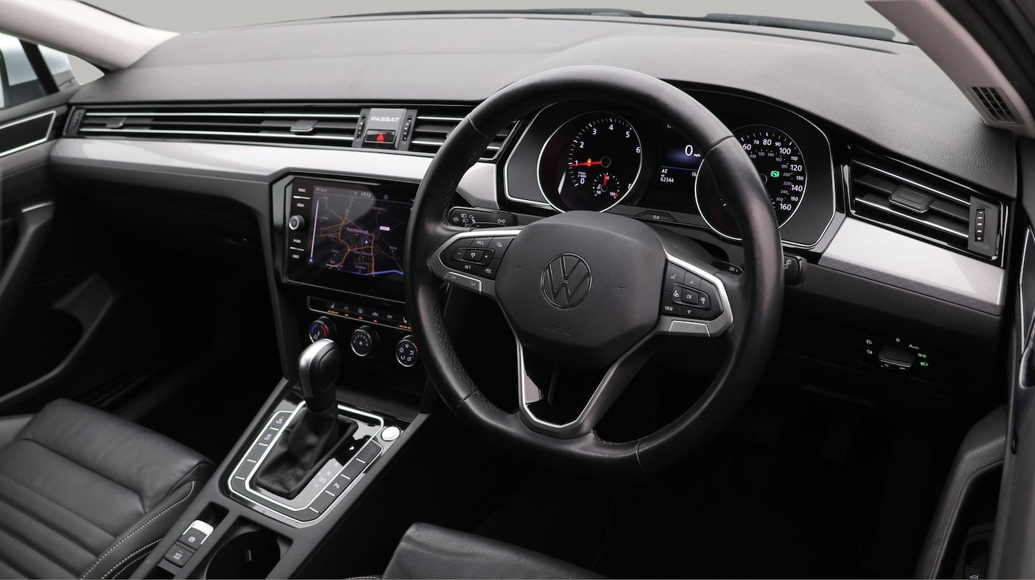 Used Volkswagen Passat 2023 for sale - 77675808: Photo 9