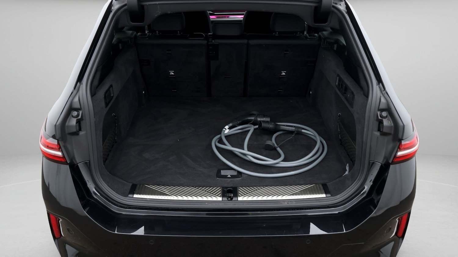 Used BMW i5 for sale - 77669393: Photo 17