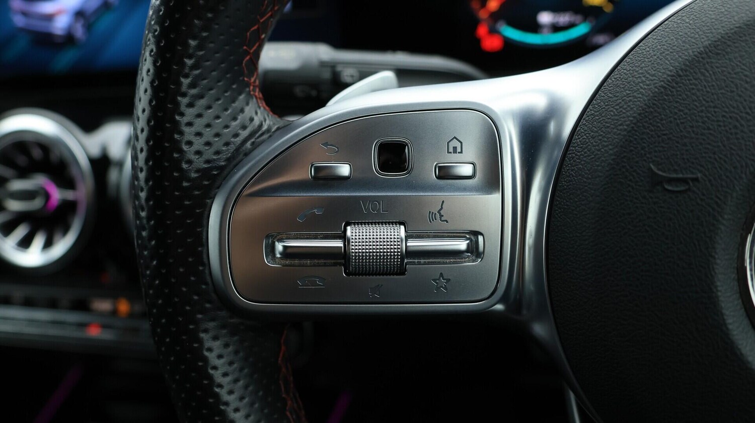 Used Mercedes-Benz EQA 2021 for sale - 76084766: Photo 25