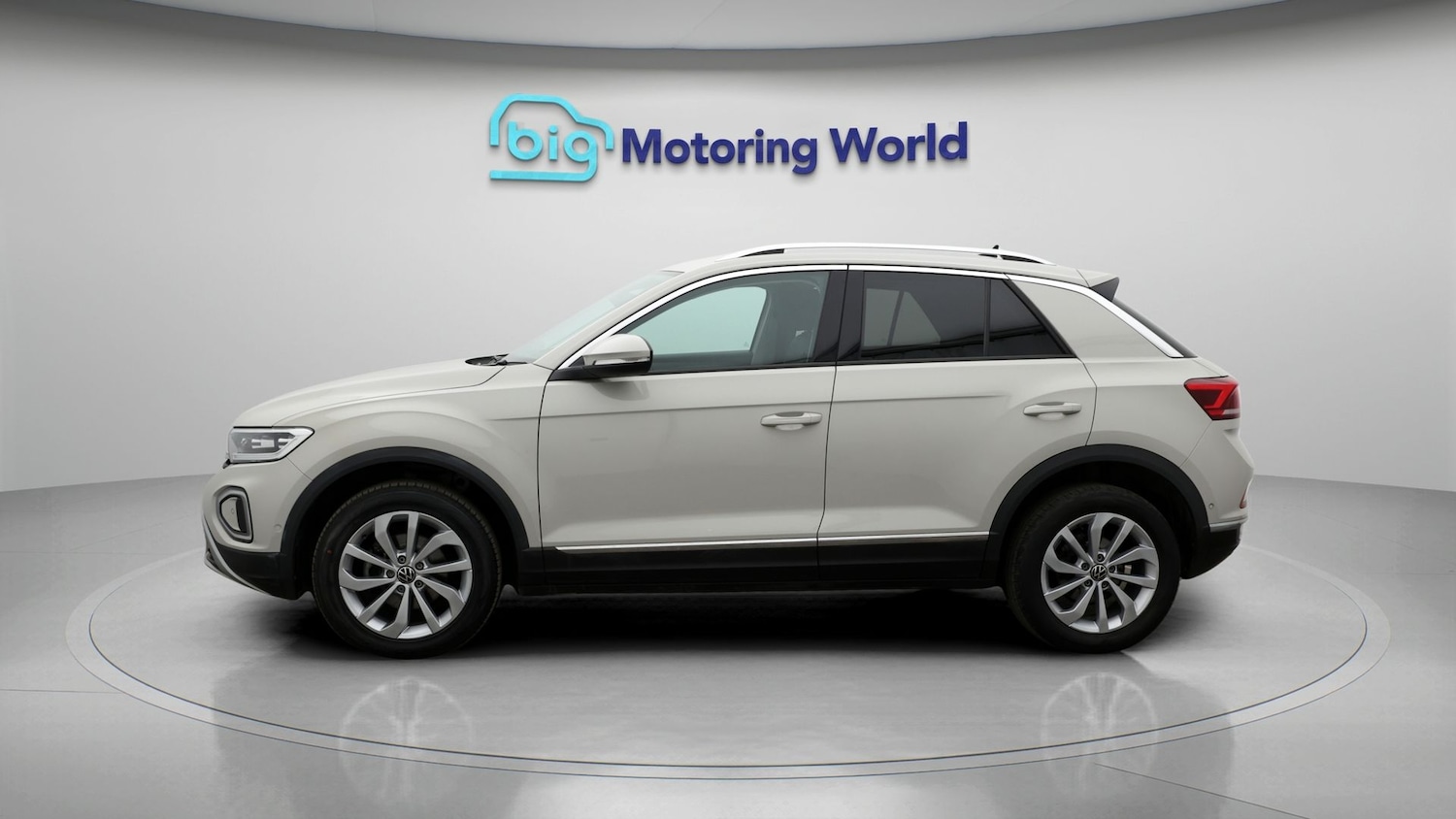 Used Volkswagen T-Roc 2022 for sale - 77431494: Photo 4