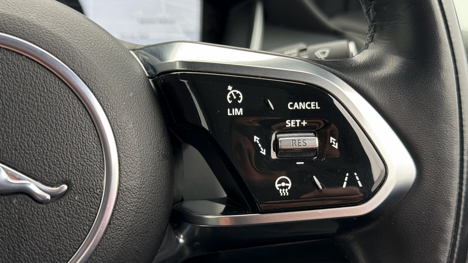 Used Jaguar I-Pace 2023 for sale - 78109068: Photo 24