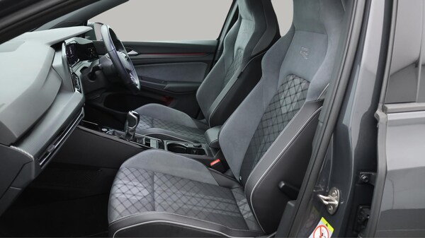Used Volkswagen Golf 2023 for sale - 75769494: Photo 15