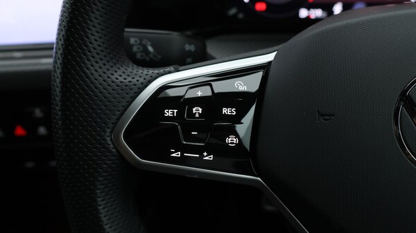 Used Volkswagen Golf 2023 for sale - 75769494: Photo 24