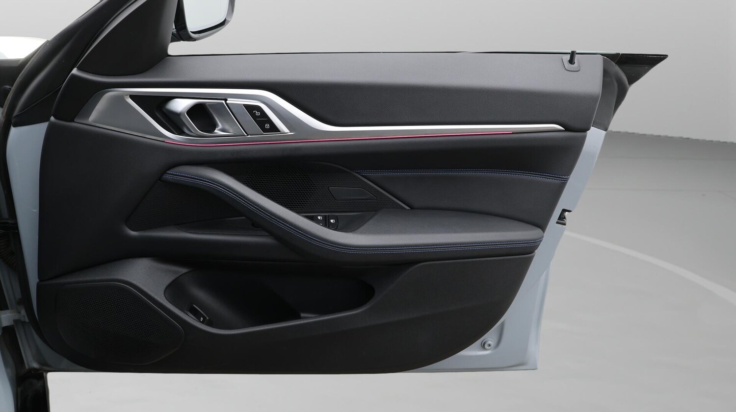 Used BMW i4 2022 for sale - 76645838: Photo 16