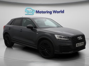 Audi - Q2