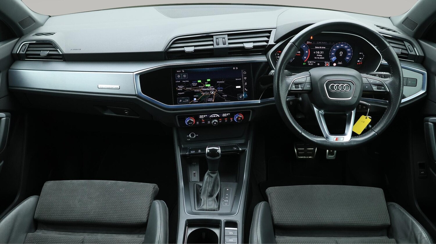 Used Audi Q3 2020 for sale - 76472546: Photo 14