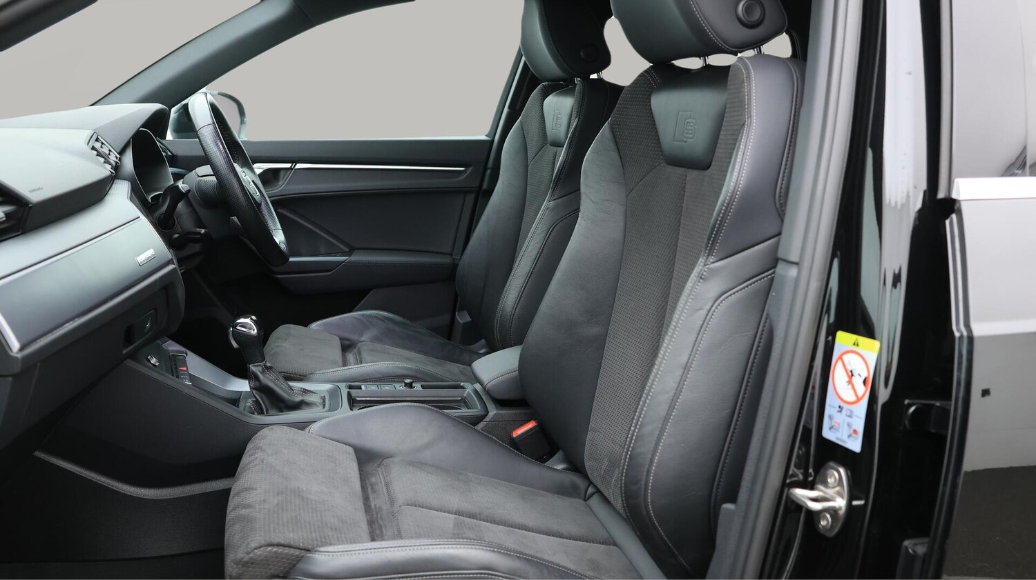 Used Audi Q3 2020 for sale - 76472546: Photo 15