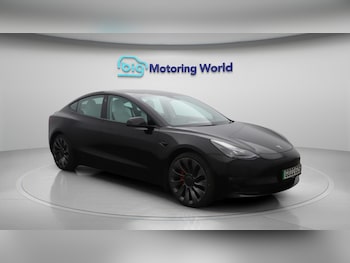 (22) - (Dual Motor) Performance Saloon 4dr Electric Auto 4WDE (Performance Upgrade