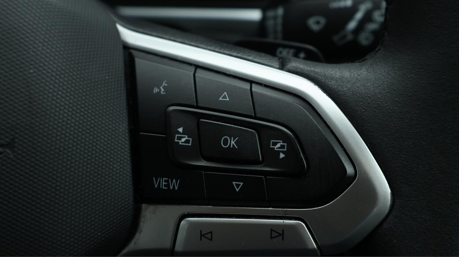 Used Volkswagen T-Roc 2022 for sale - 76457467: Photo 24