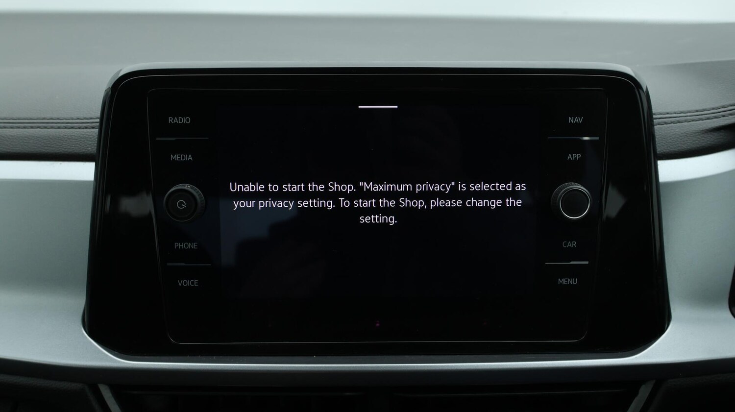 Used Volkswagen T-Roc 2022 for sale - 76457467: Photo 26