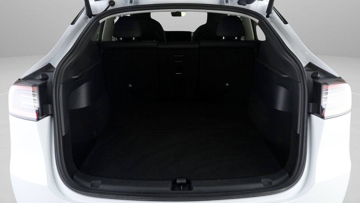 Used Tesla Model Y 2022 for sale - 77831190: Photo 17