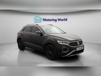 Used Volkswagen T-Roc 2024 for sale - 76109116: Photo 2