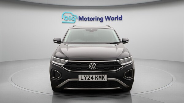 Used Volkswagen T-Roc 2024 for sale - 76109116: Photo 3