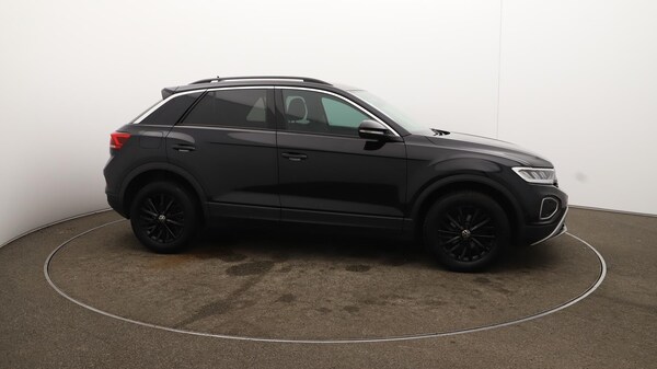 Used Volkswagen T-Roc 2024 for sale - 76109116: Photo 48