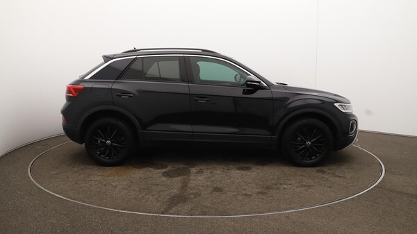 Used Volkswagen T-Roc 2024 for sale - 76109116: Photo 49