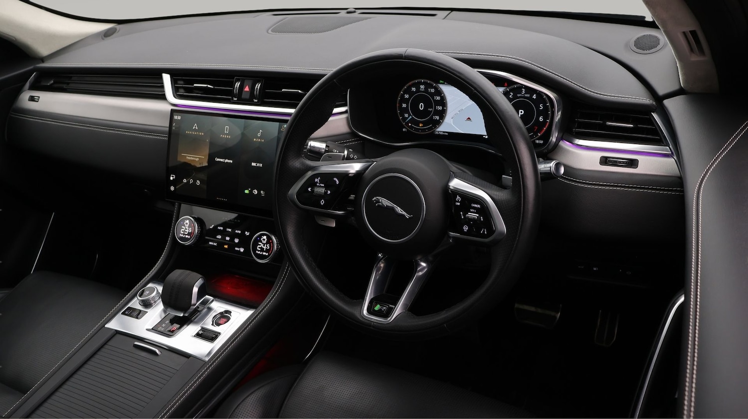 Used Jaguar F-Pace 2022 for sale - 77931419: Photo 9