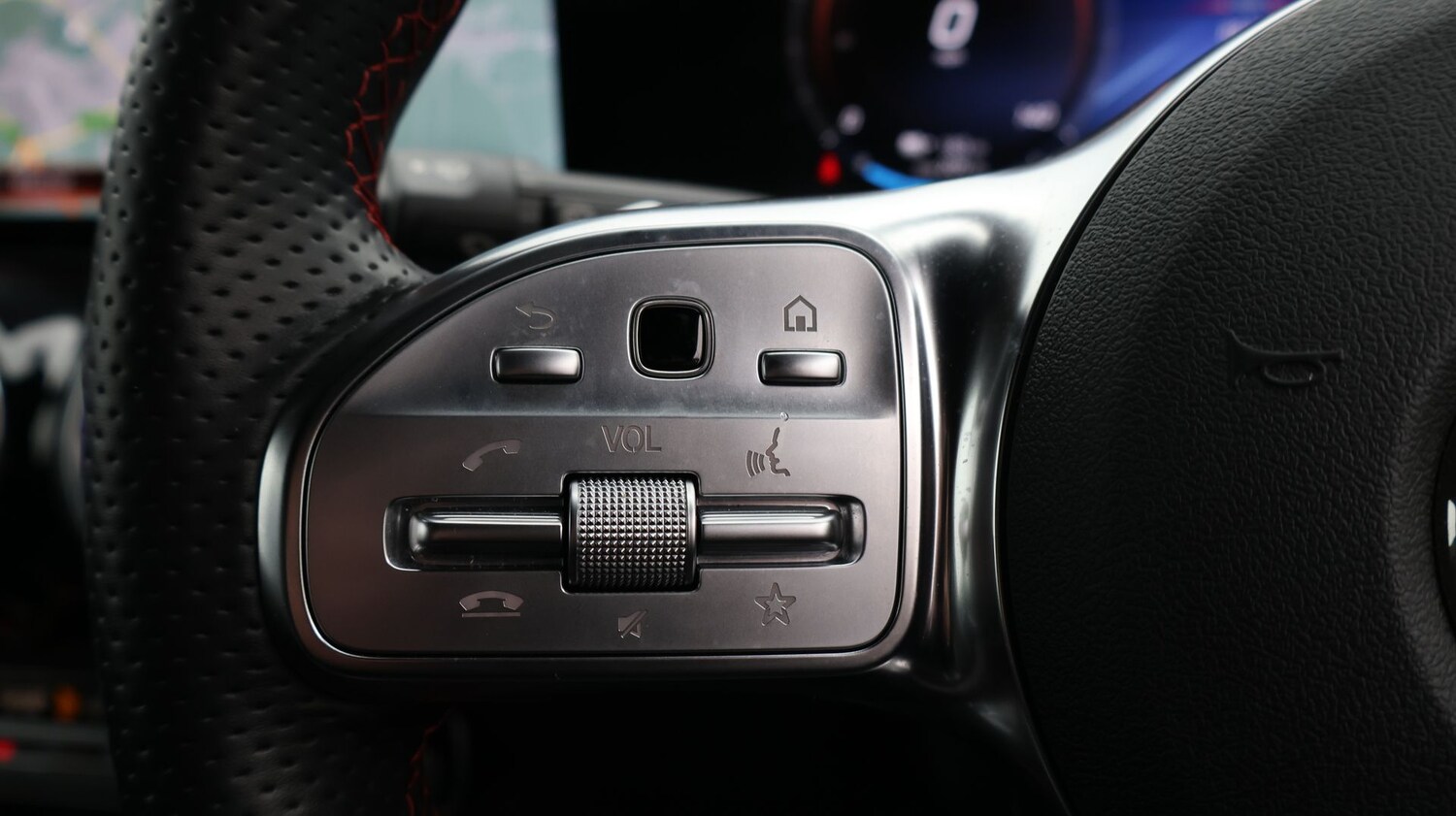 Used Mercedes-Benz EQB 2023 for sale - 77931414: Photo 27