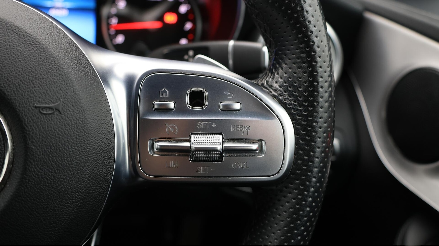 Used Mercedes-Benz C Class 2019 for sale - 76499356: Photo 25