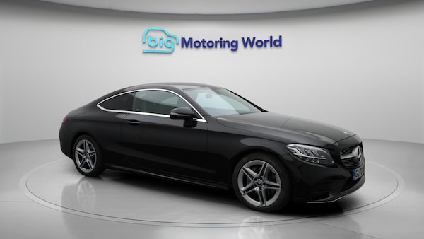 Used Mercedes-Benz C-Class 2020 for sale - 76246532: Photo 2